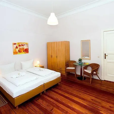 Elegia Am Kurfuerstendamm Otel
