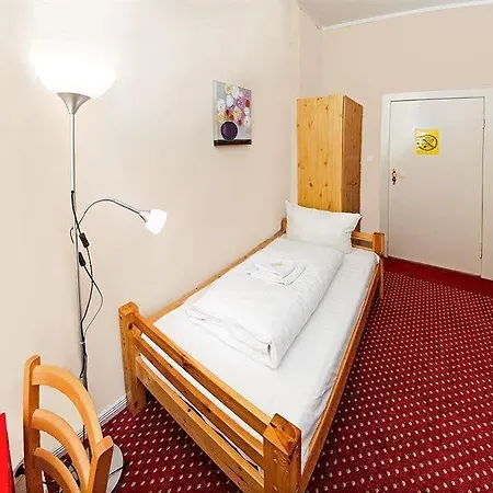 Elegia Am Kurfuerstendamm Otel Berlin