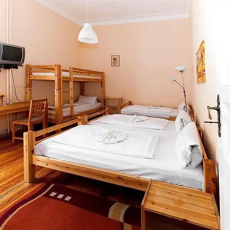 Elegia Am Kurfuerstendamm Otel